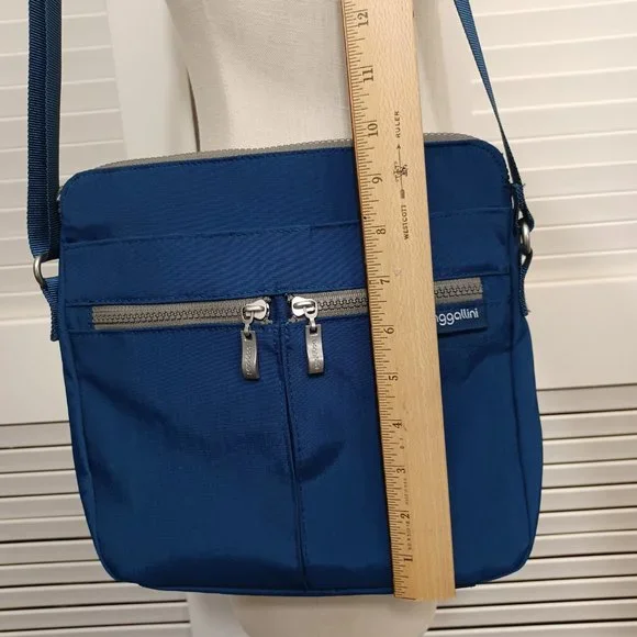 Baggallini Adjustable Crossbody Bag Blue Gray - Picture 10 of 13